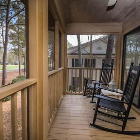 Litchfield Beach & Golf Resort Екстериор снимка