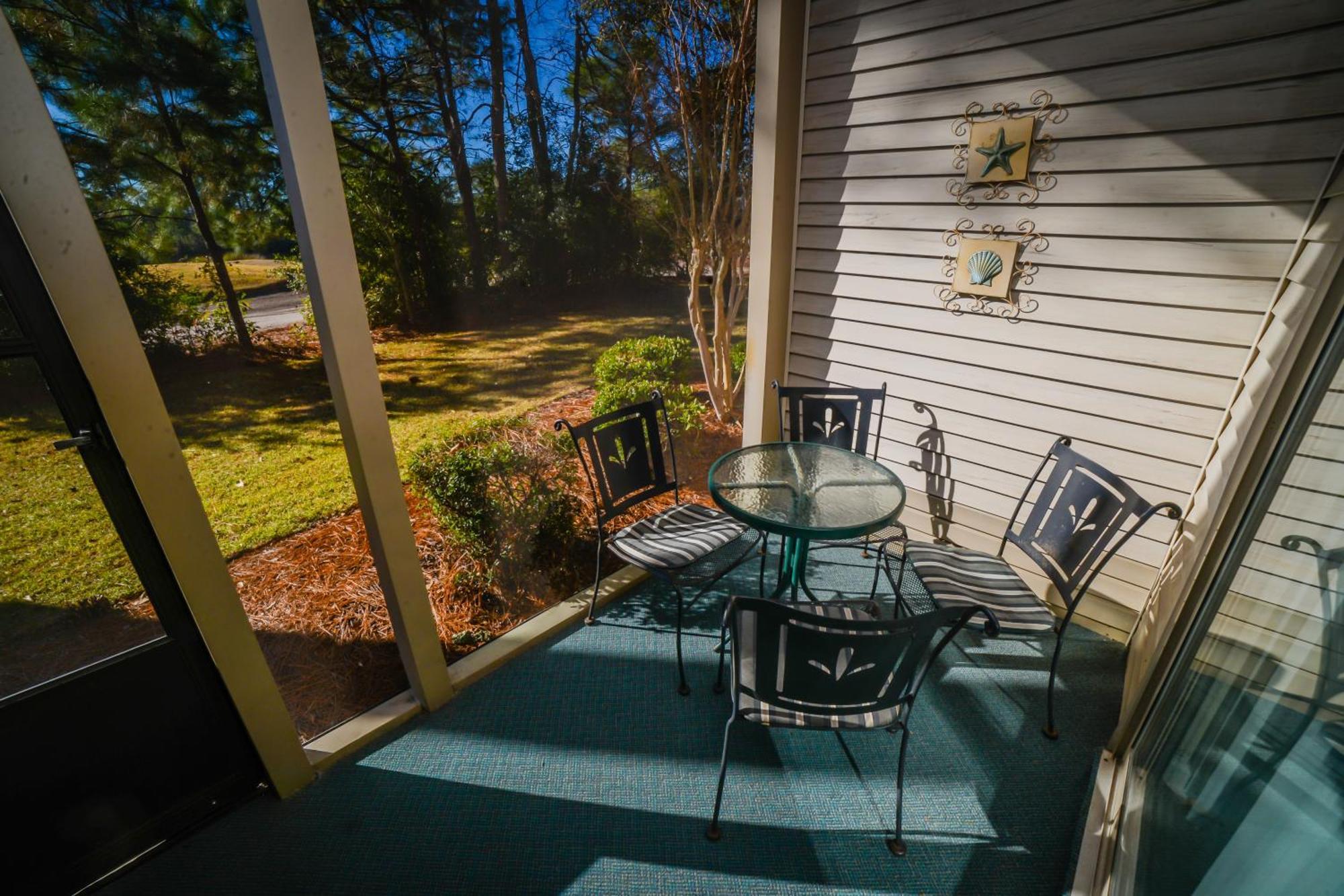Litchfield Beach & Golf Resort Екстериор снимка