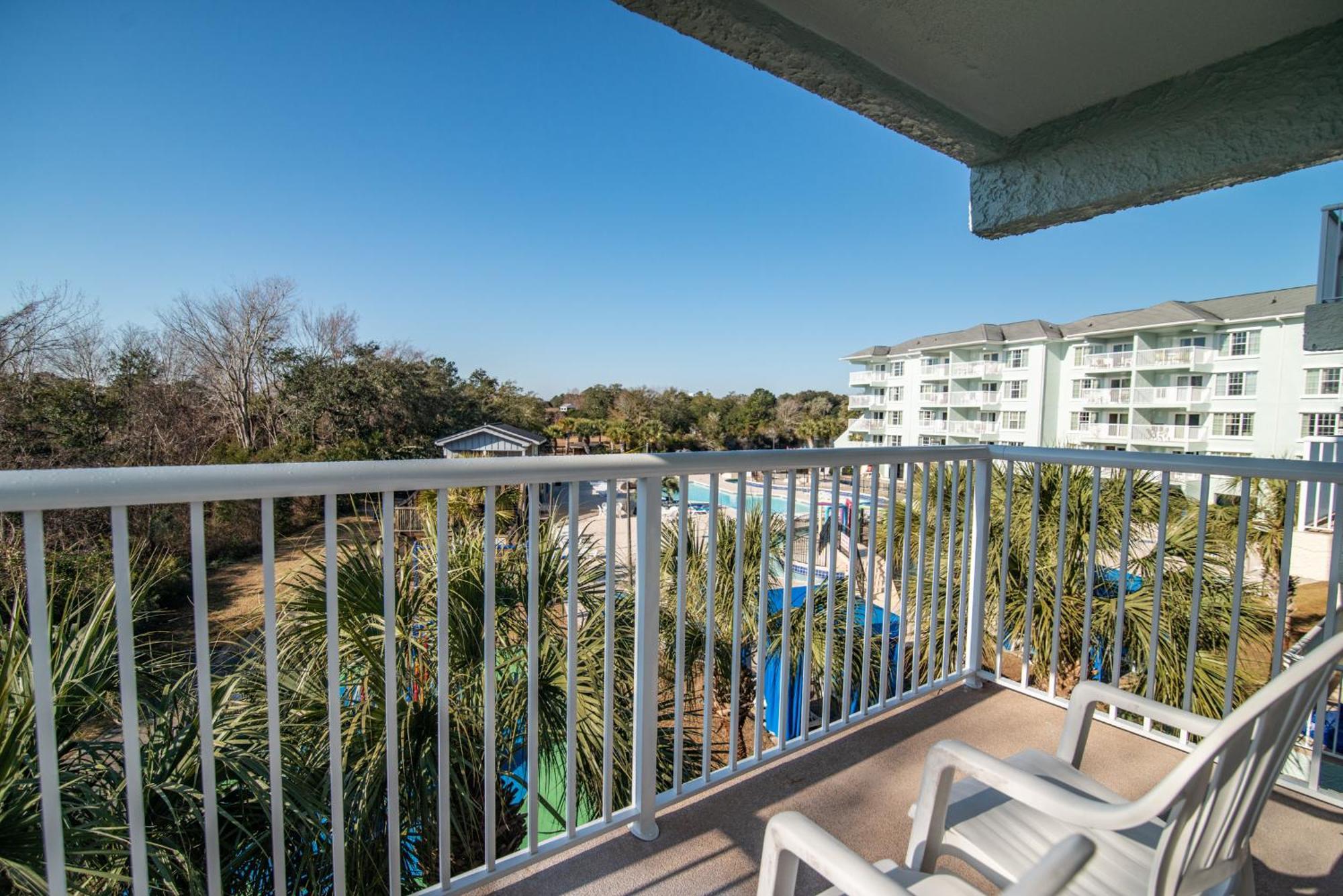 Litchfield Beach & Golf Resort Екстериор снимка