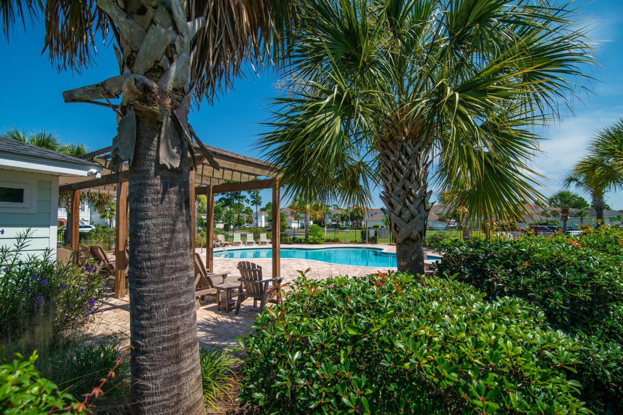 Litchfield Beach & Golf Resort Екстериор снимка