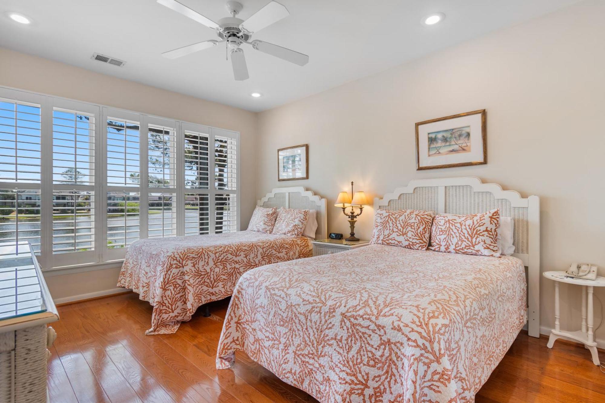 Litchfield Beach & Golf Resort Екстериор снимка