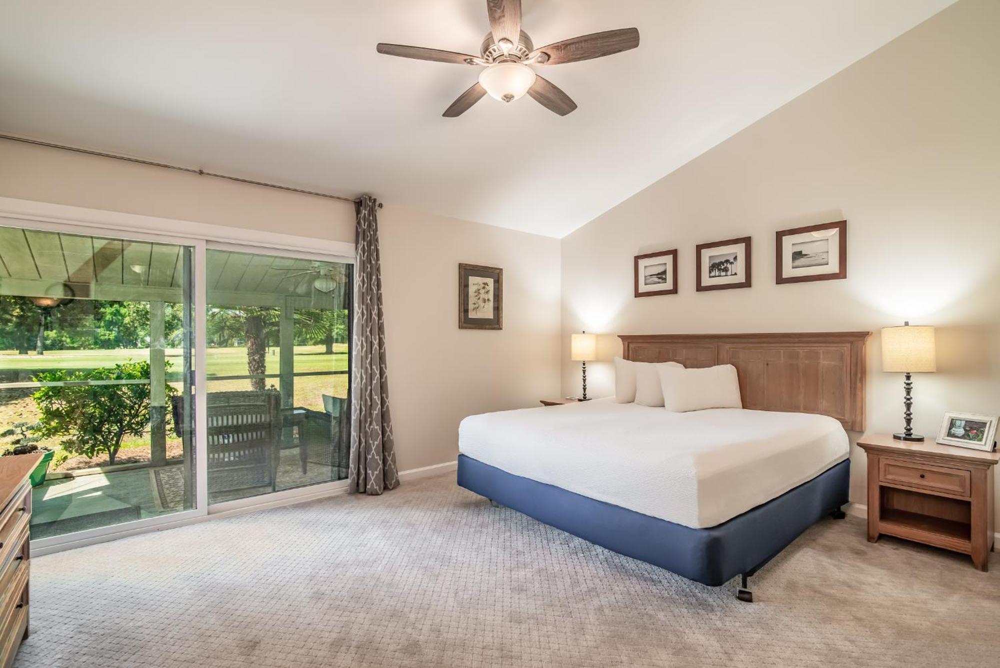 Litchfield Beach & Golf Resort Екстериор снимка